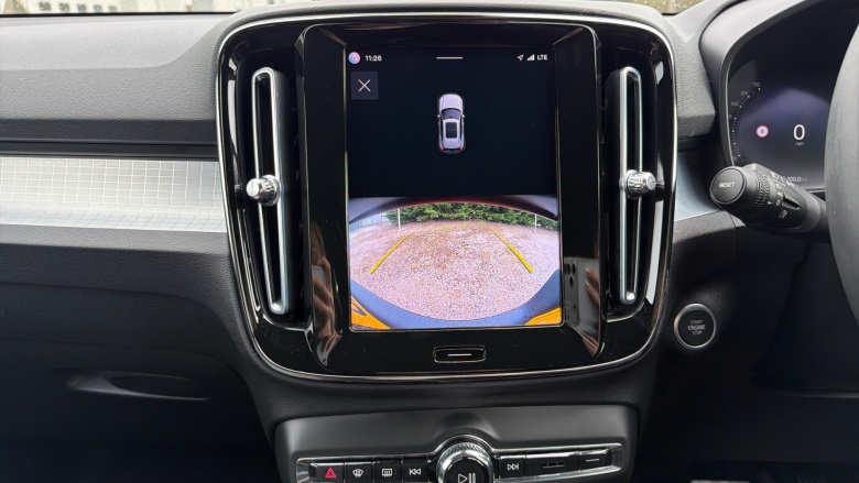 Volvo XC40 2.0 B3P Plus Dark 5dr Auto Petrol Estate